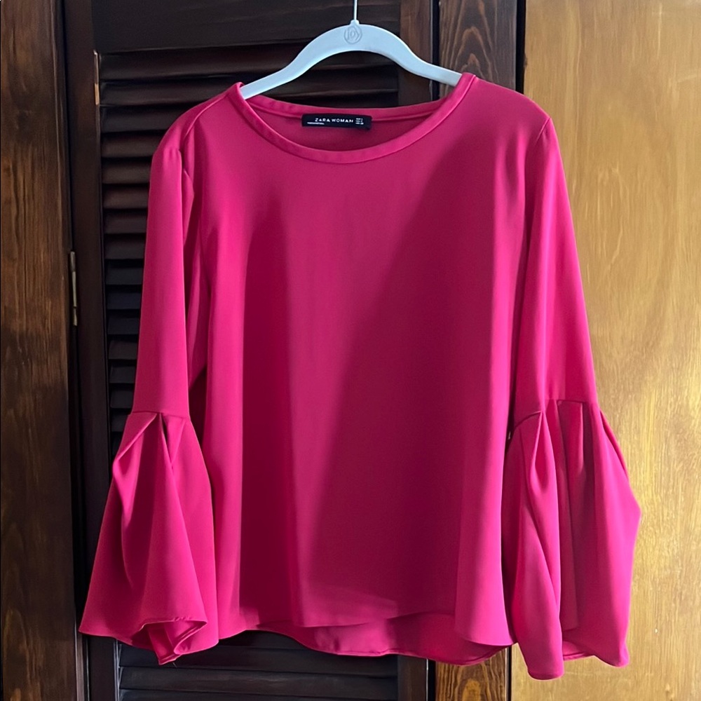 Zara fuchsia size small bell sleeve top